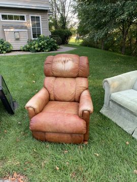 Furniture Removal in New Trier, Minnesota by Junk-IT N Dump-IT